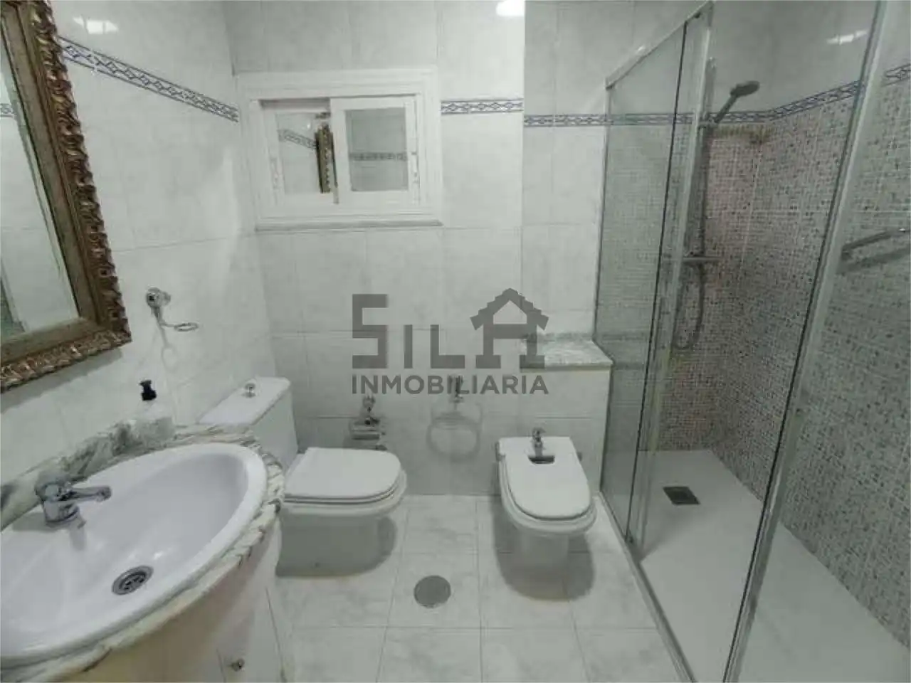 Habitación 105 m², Ourense