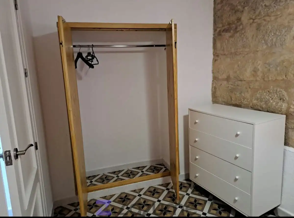 Piso de 90 m² en Linares