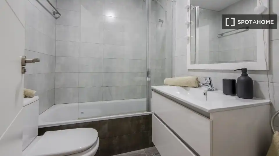 Комната в аренду, Мадрид