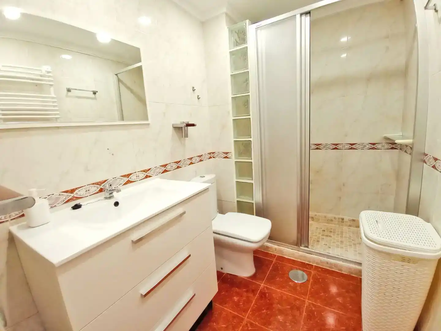 Habitación 105 m², Alicante