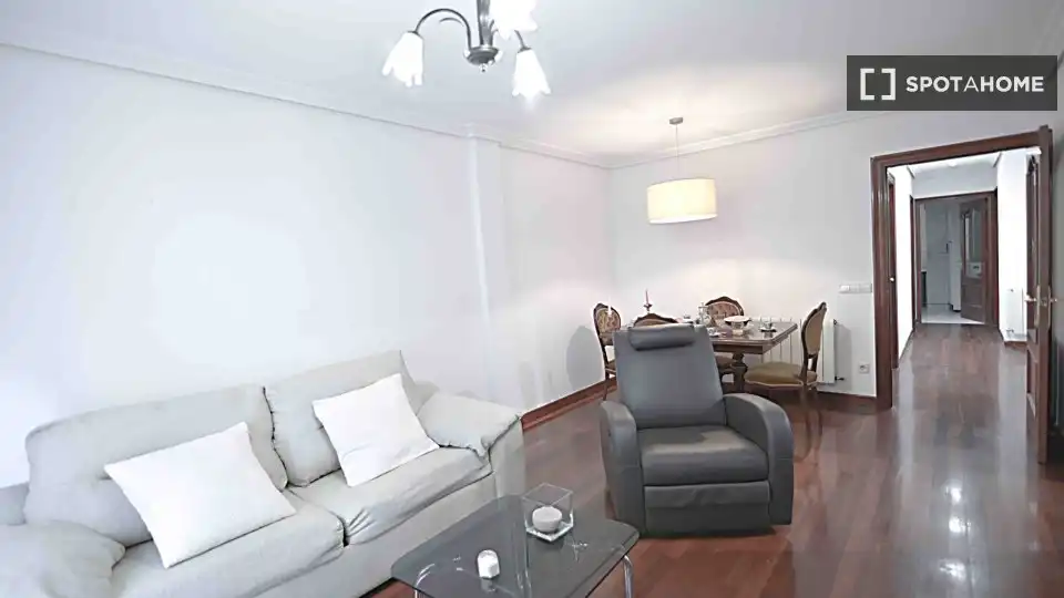 Habitación 104 m², Santander
