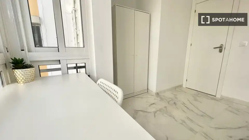 Habitación 81 m², Sevilla