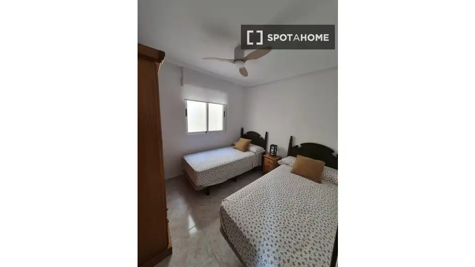 Habitación 81 m², Santa Pola
