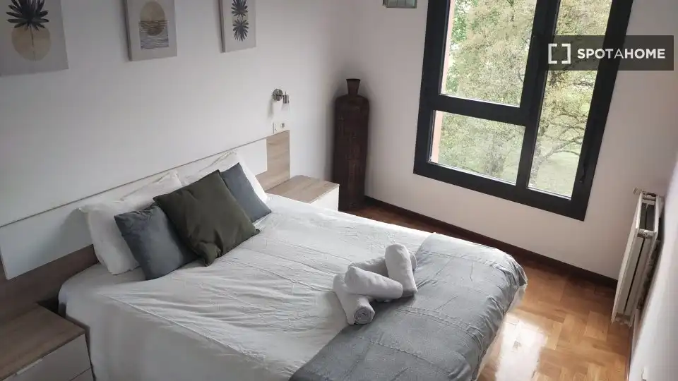 Habitación 52 m², Oviedo