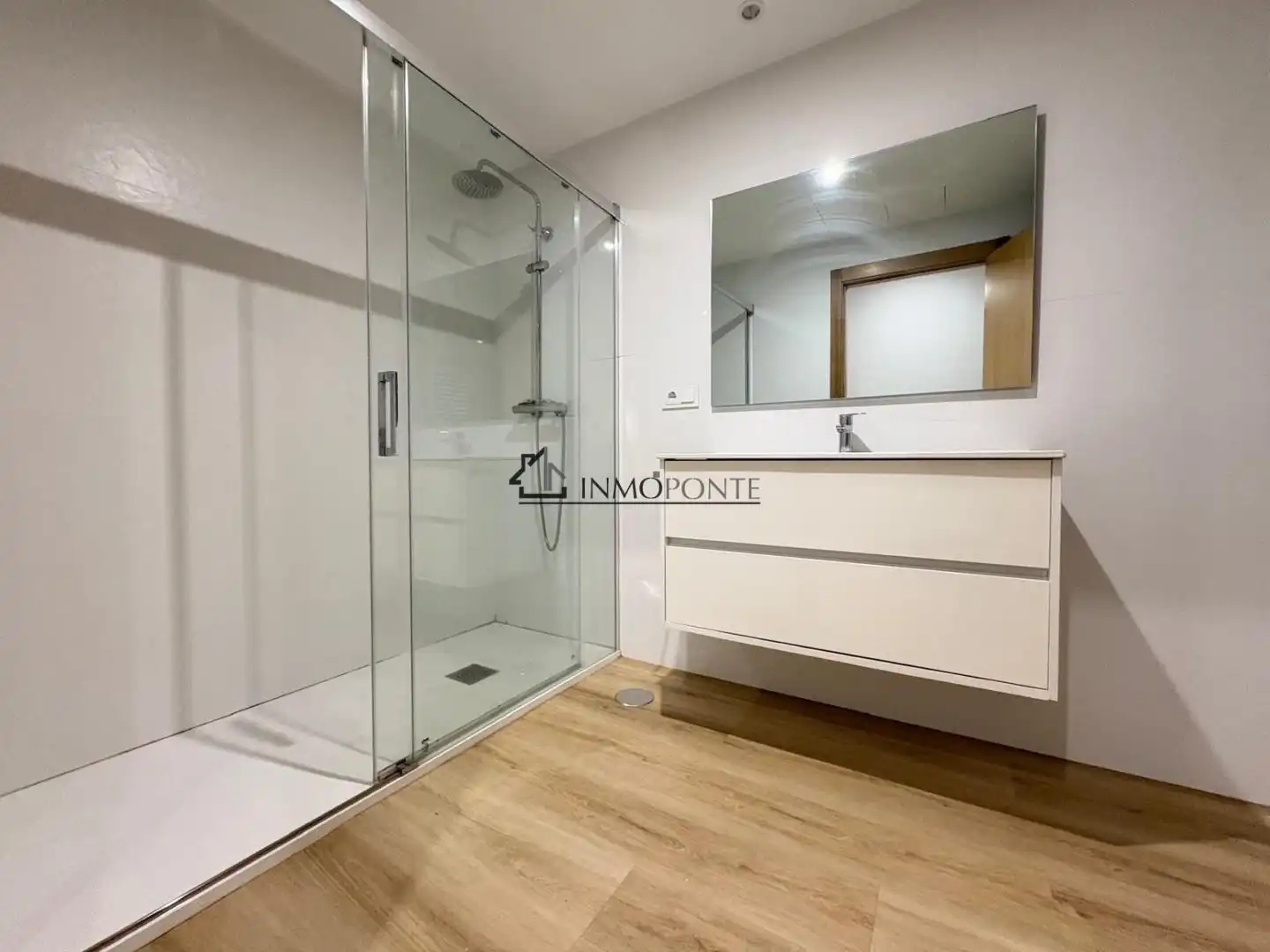 Piso de 90 m² en Pontevedra