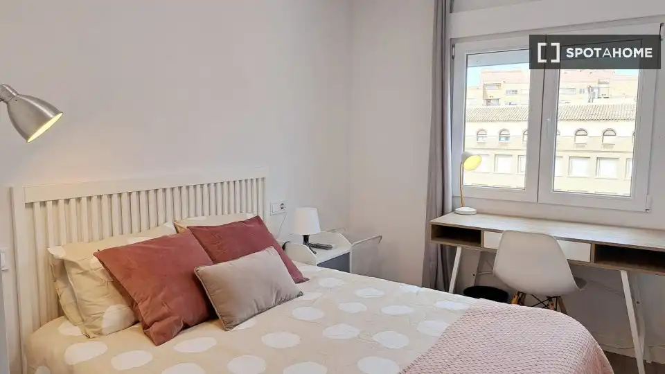 Habitación 86 m², Zaragoza