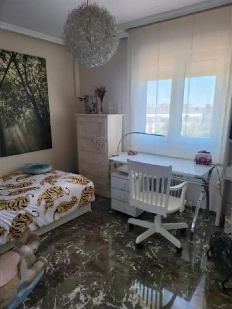 Habitación 550 m², Jaén