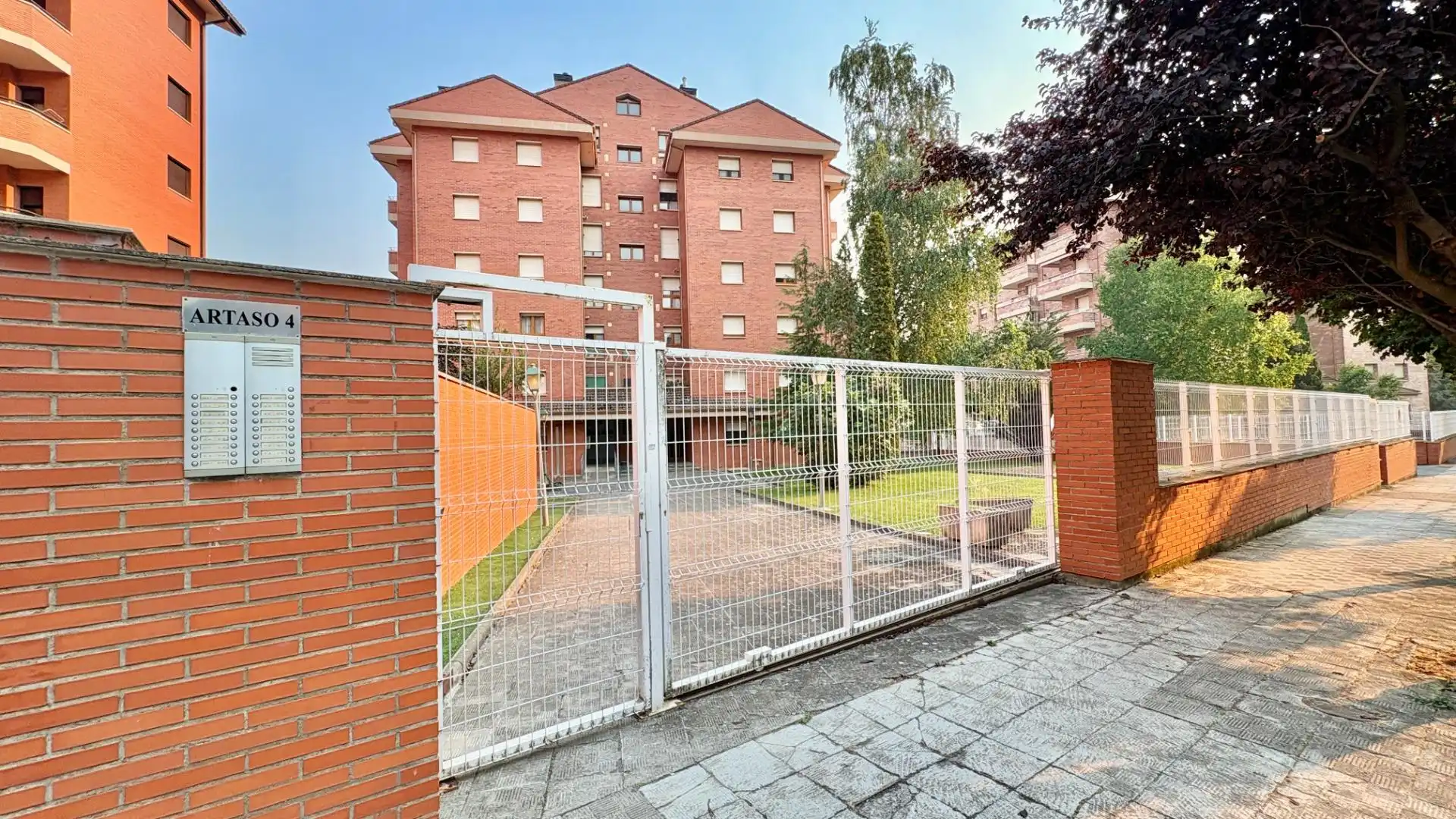Flat 100 m² in Jaca