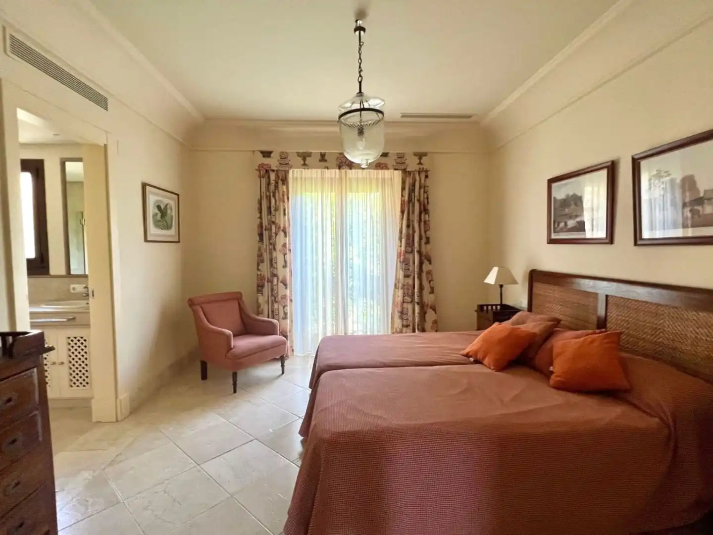 Pis de 300 m² a San Roque