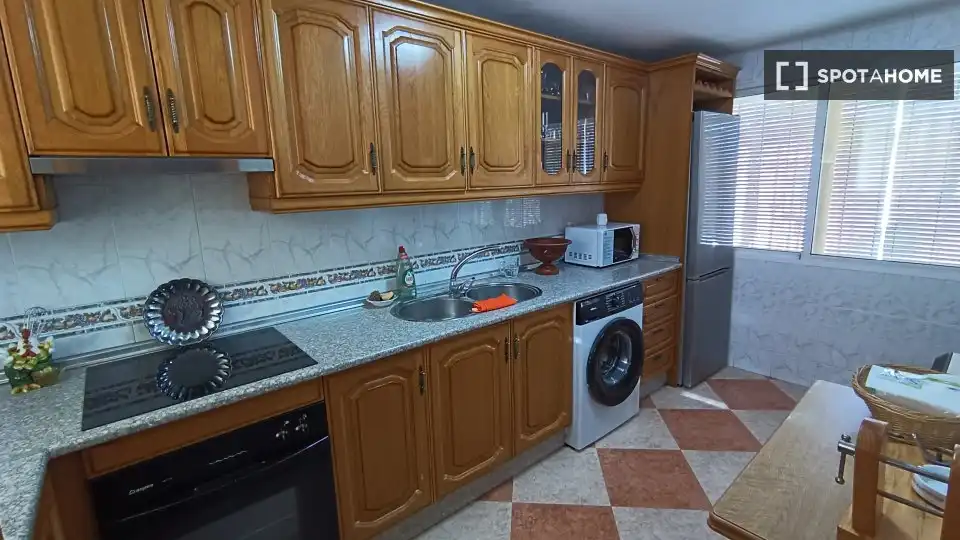 Habitación 115 m², Fuente Vaqueros