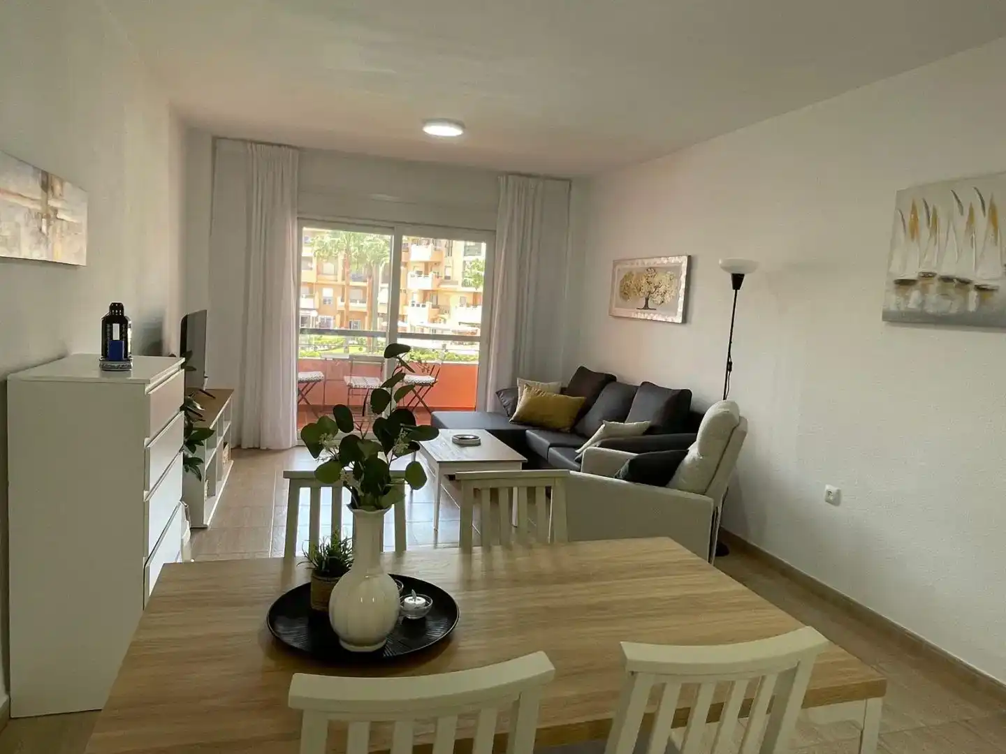 Piso de 85 m² en Roquetas de Mar