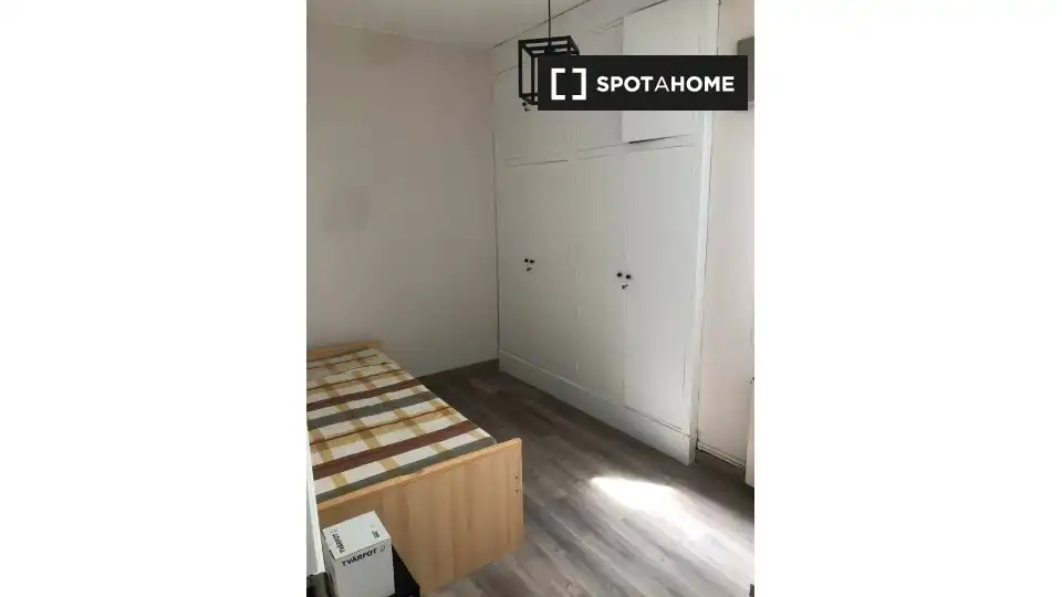 Habitación 85 m², Zaragoza