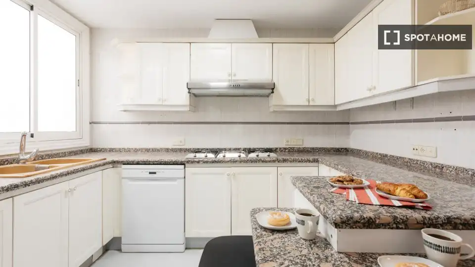 Habitación 140 m², Valencia