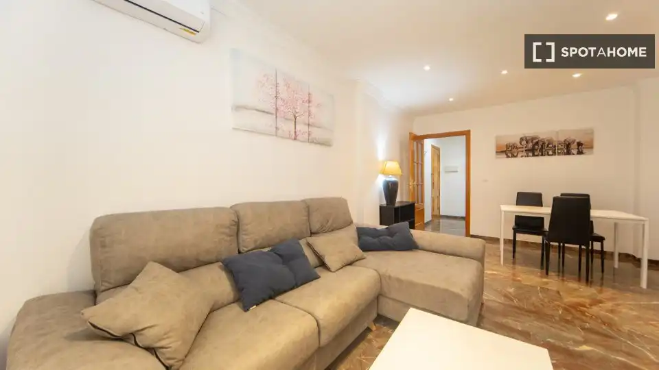 Habitación 92 m², Granada