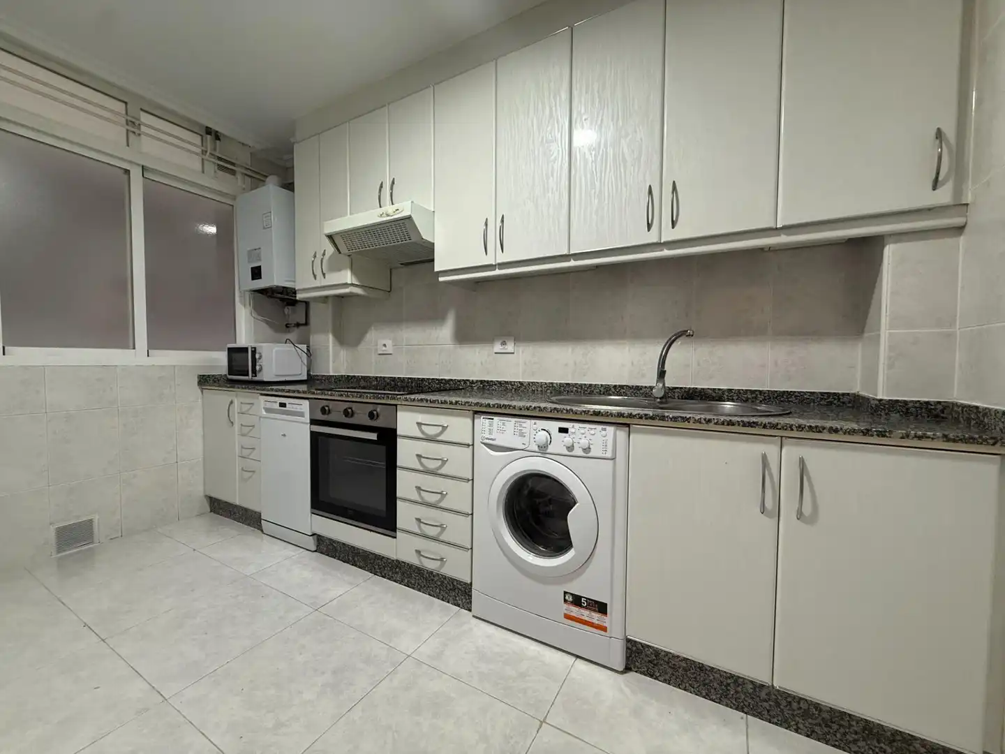 Wohnung 101 m² in Ourense