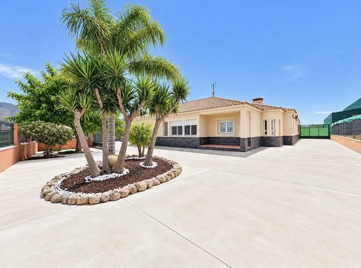 Casa de 504 m² en Orihuela
