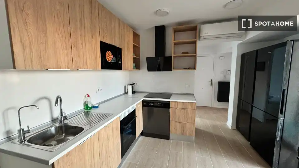 Habitación 90 m², Alicante