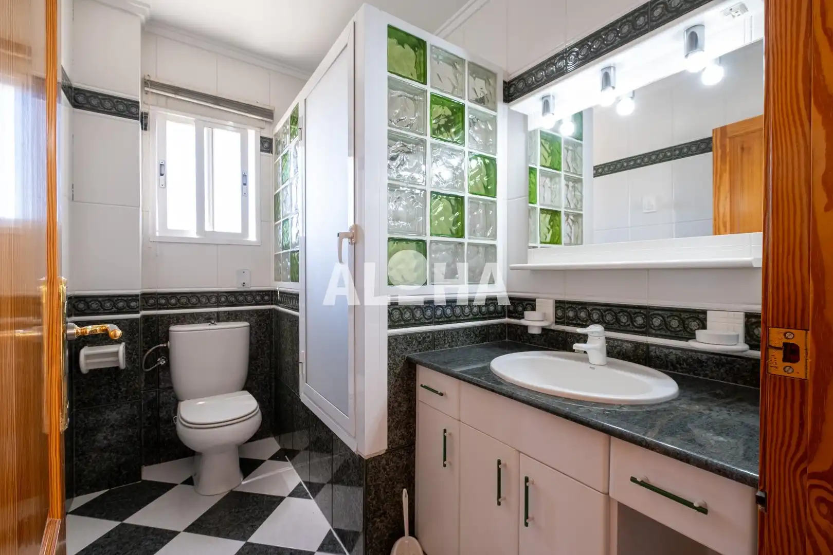 Habitación 346 m², Moncada
