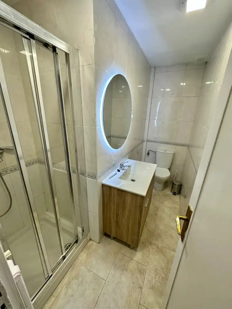 Room for rent, Madrid