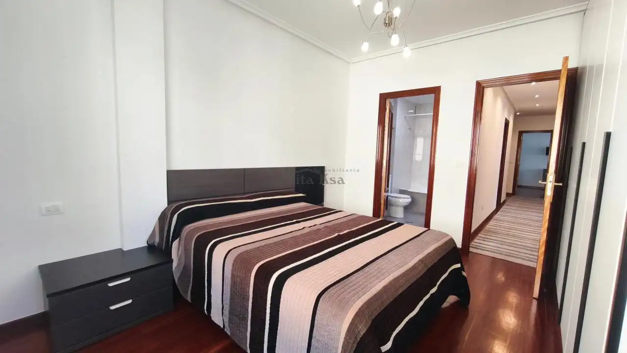 Wohnung 101 m² in Ourense