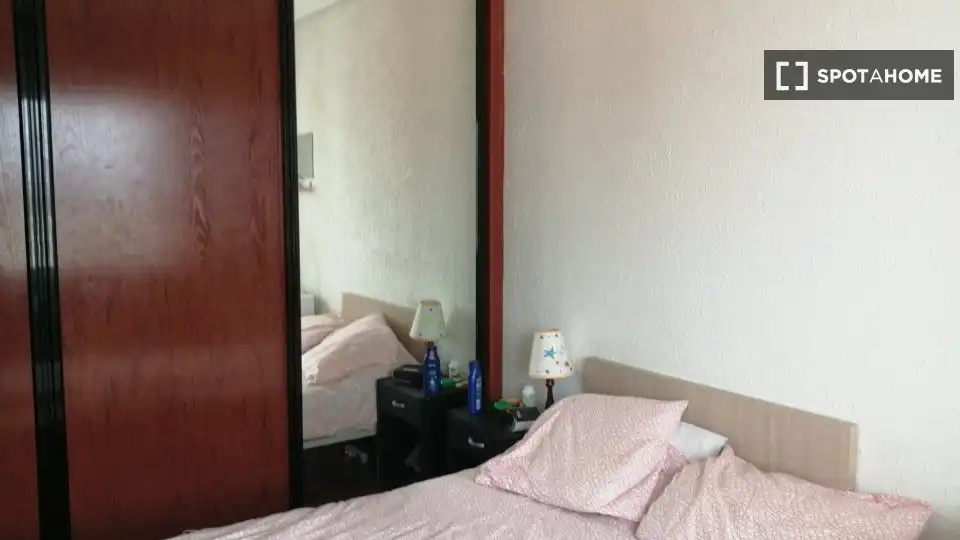 Habitación 92 m², Pamplona