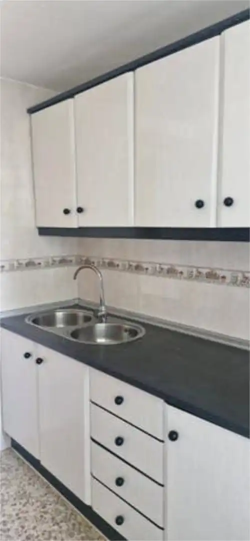 Piso de 80 m² en Granada