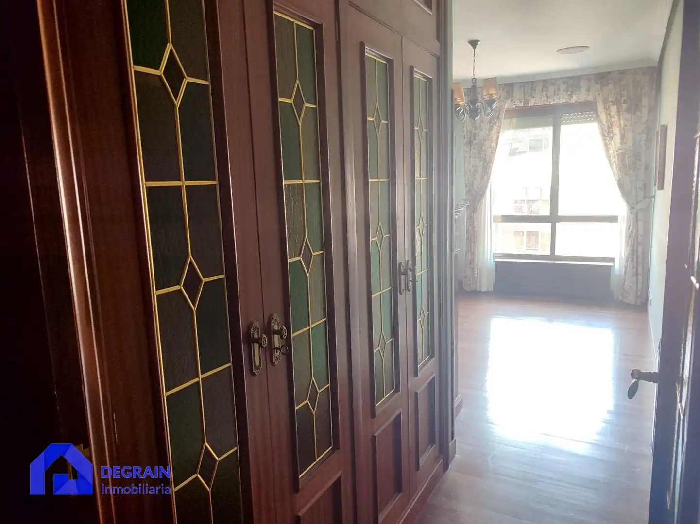 Piso de 146 m² en Oviedo