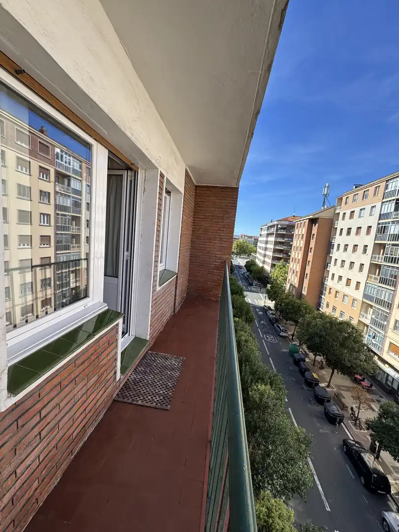 Pis de 80 m² a Vitòria