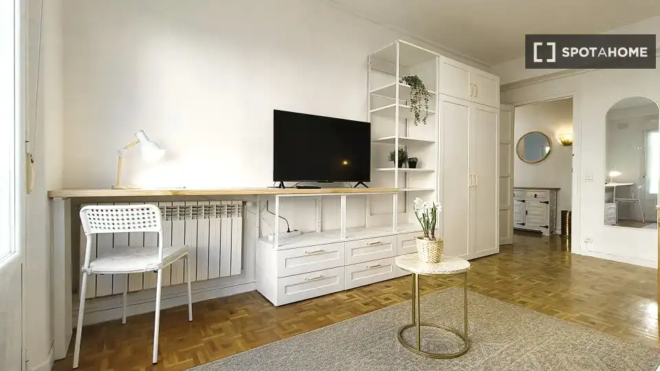 Habitación 143 m², Pamplona