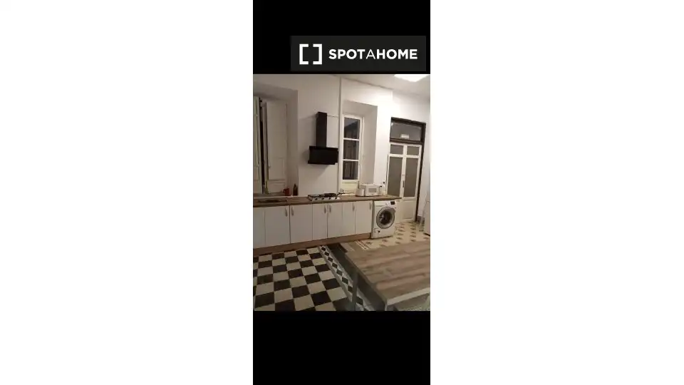 Habitación 288 m², Granada