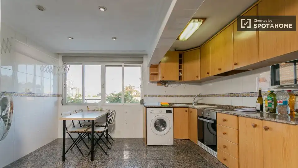 Habitación 80 m², Valencia