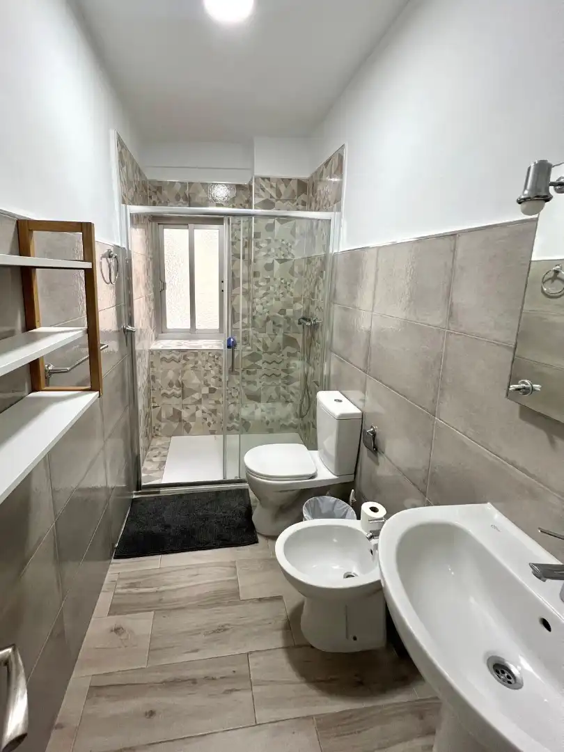 Habitación 200 m², Granada