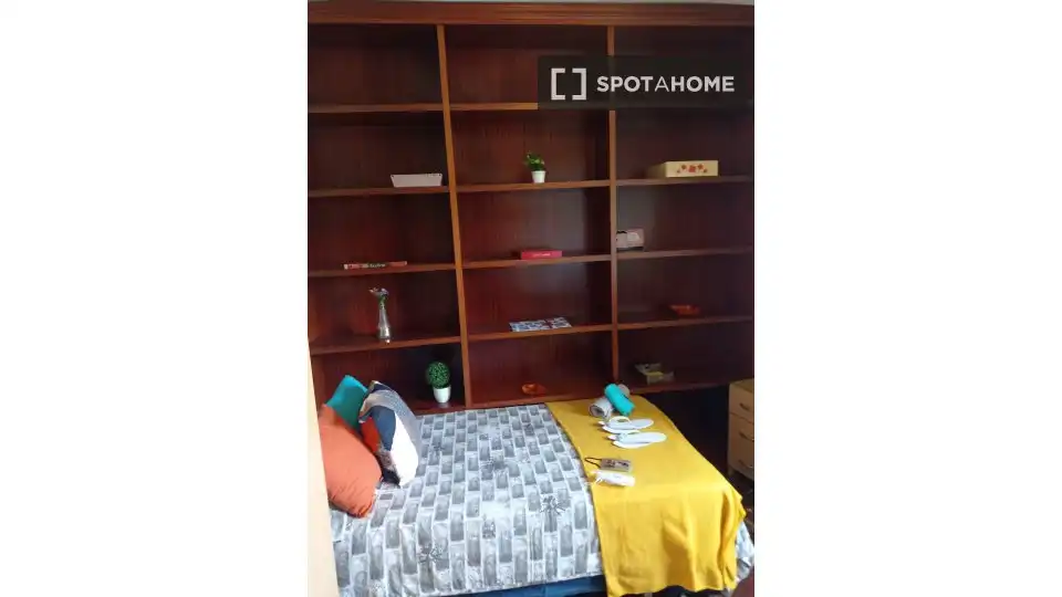 Habitación 117 m², Jaén
