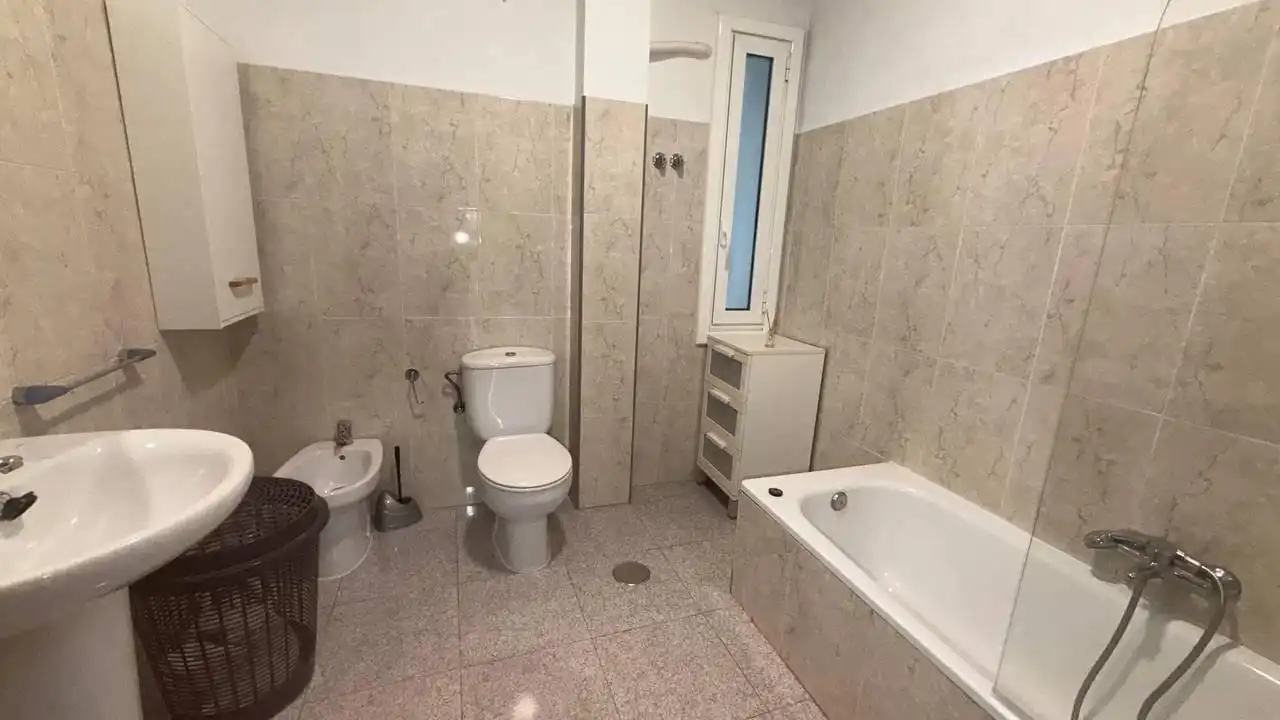 Piso de 95 m² en Ourense