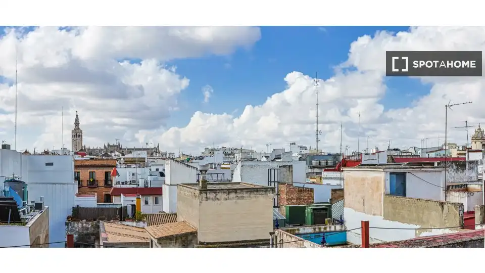 Habitación 76 m², Sevilla
