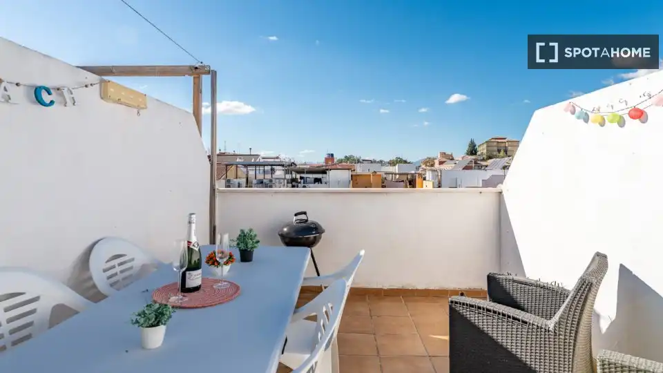 Habitación 76 m², Málaga