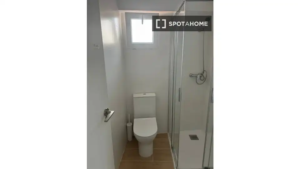 Habitación 90 m², Alicante
