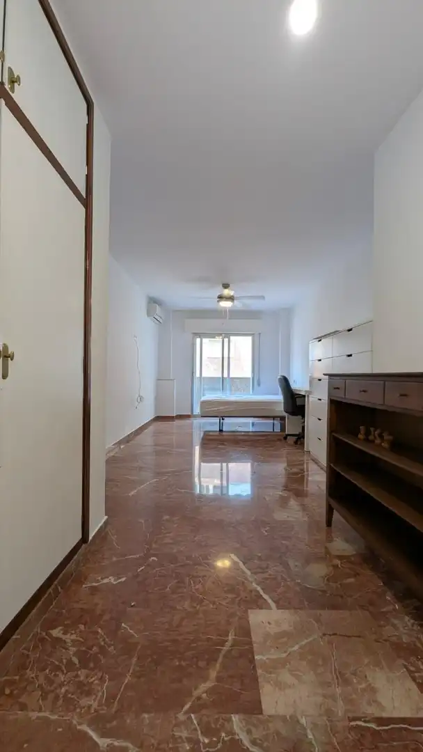 Flat 145 m² in Granada