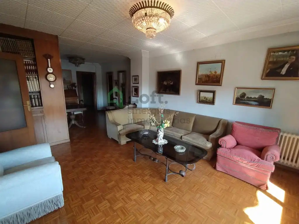 Piso de 200 m² en Badajoz