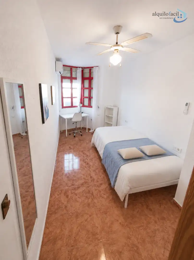 Habitación 84 m², Murcia