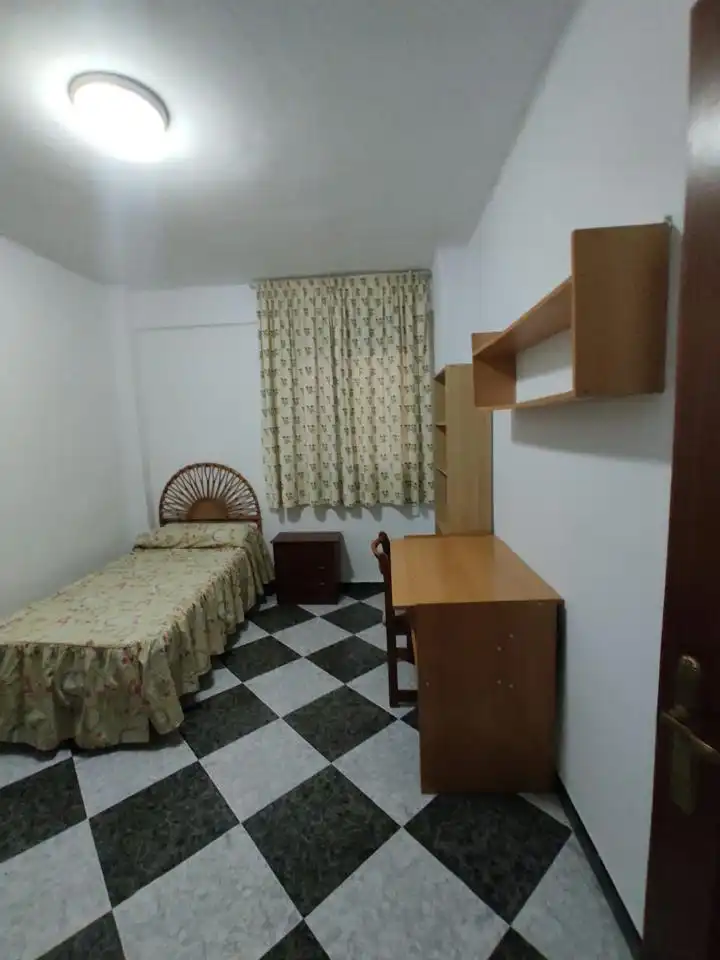 Piso de 75 m² en Sevilla