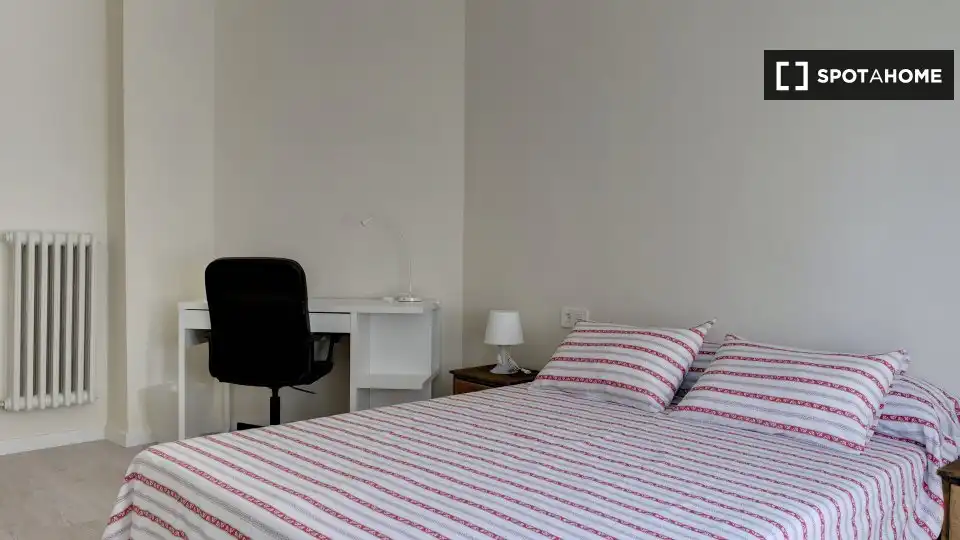 Habitación 104 m², Zaragoza