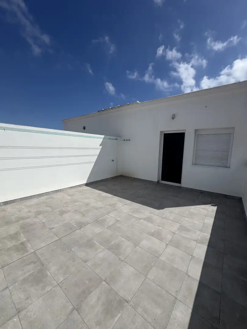 Flat 55 m² in La Línea de la Concepción