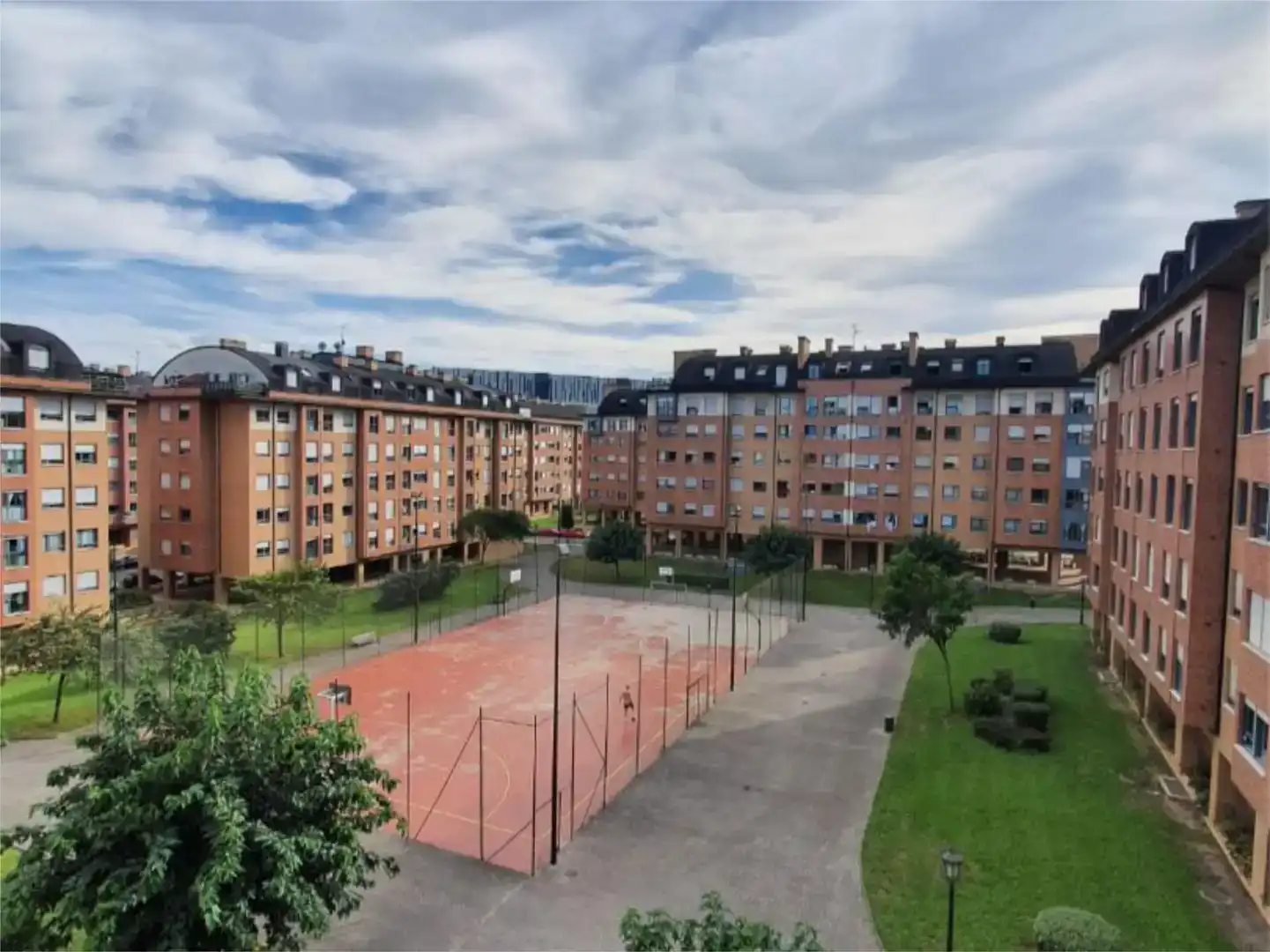 Piso de 87 m² en Oviedo