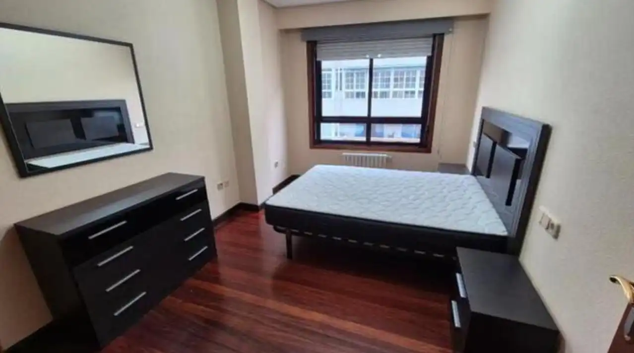 Piso de 80 m² en Ourense