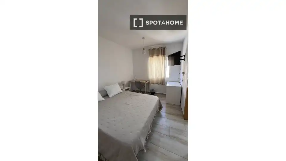 Habitación 81 m², Murcia