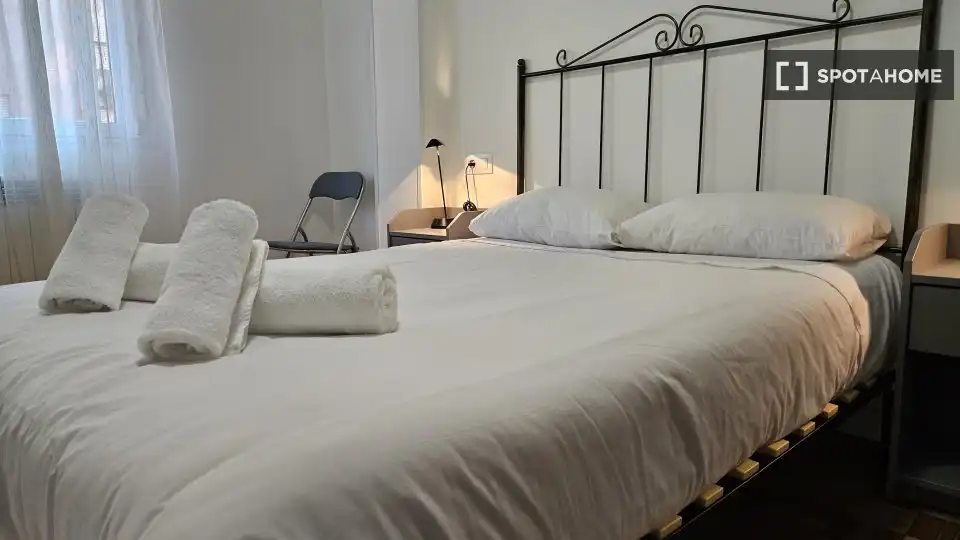 Habitación 75 m², Oviedo