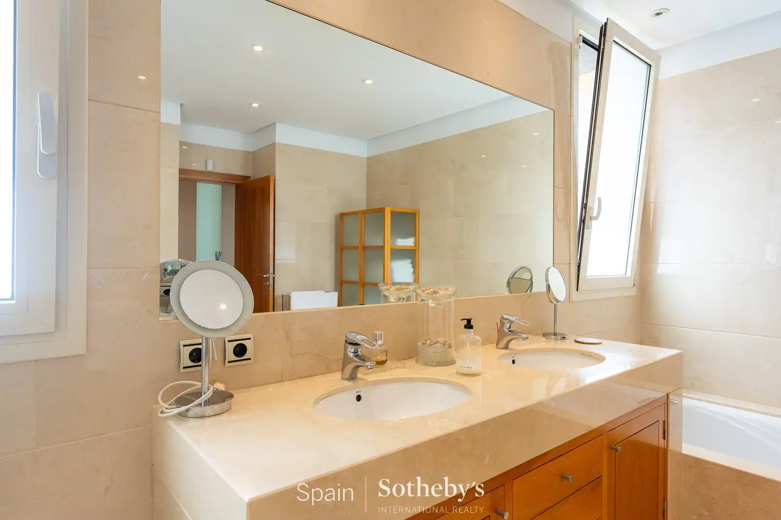 Piso de 742 m² en Arona