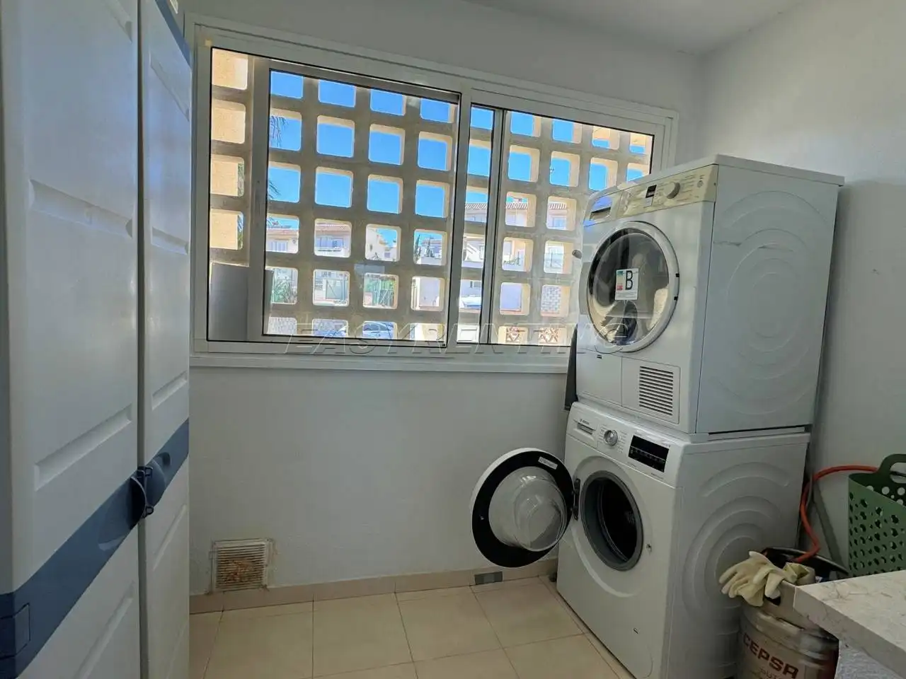 Haus 184 m² in La Línea de la Concepción