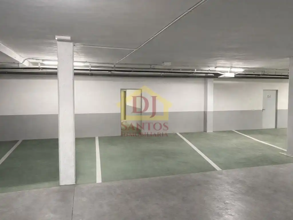 Piso de 300 m² en Aldeatejada